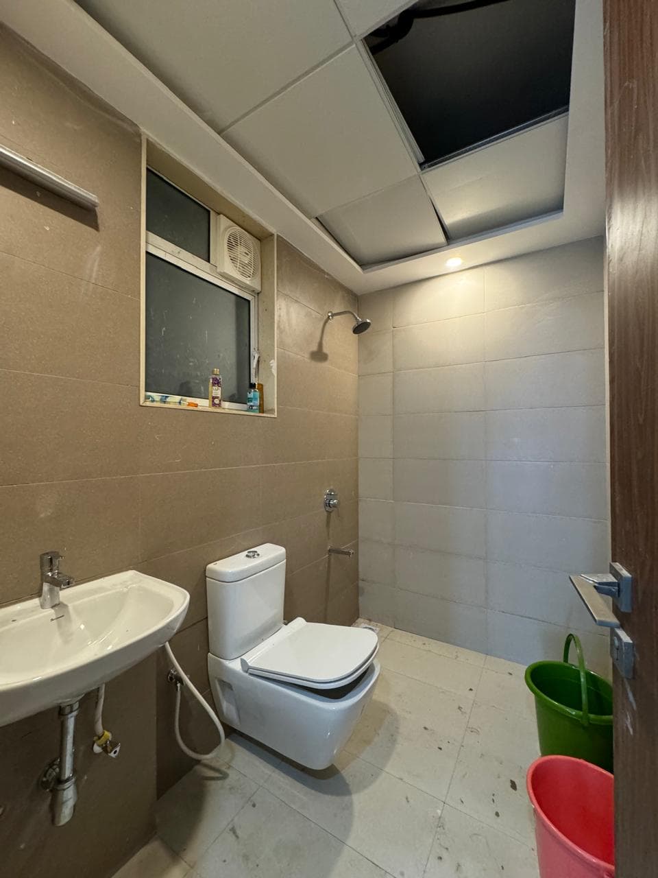 Trinty Building thumbnail 5